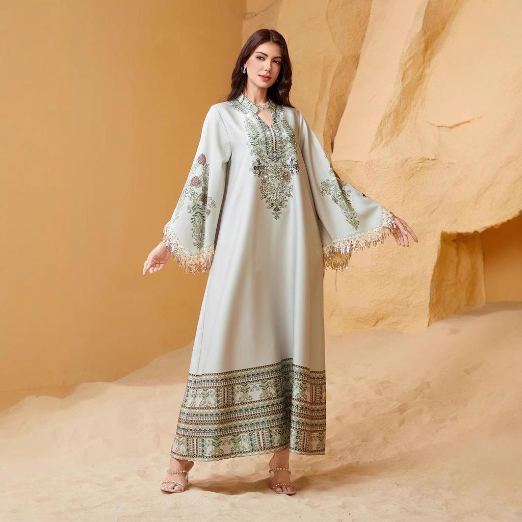 NC21 Middle East Women's V-Neck Tassel Print Abaya Dress