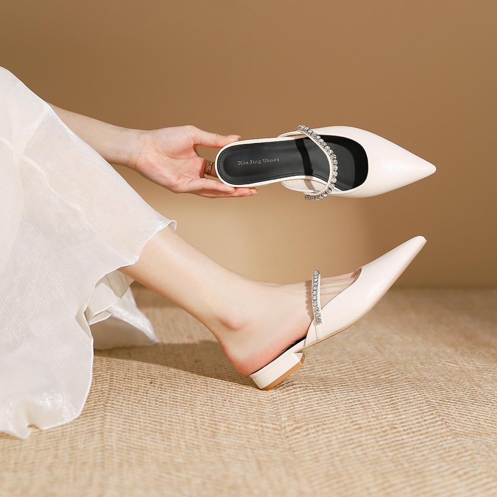 K77-1 silberne Strasskette spitze flache Einzel-Schuhe 2025 Frühling Damenstil leichte Luxus Bling-Bling Diamant niedriger Absatz Einzel-Schuhe