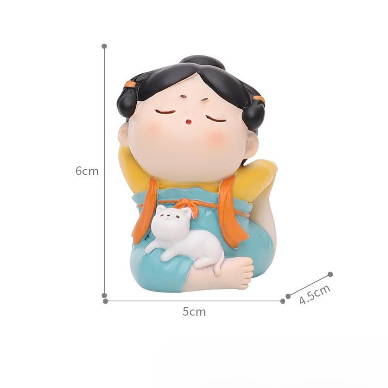 4pcs Creative Office Desktop Cute Palace Maid Decoration Ornaments Palace Grid Car Supplies Cartoon Dolls Decompression Ornament