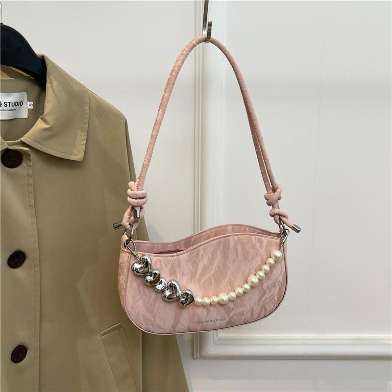 New Casual Personalized Shoulder Bag Portable Fashion Underarm Niche Design Beautiful Messenger Bag