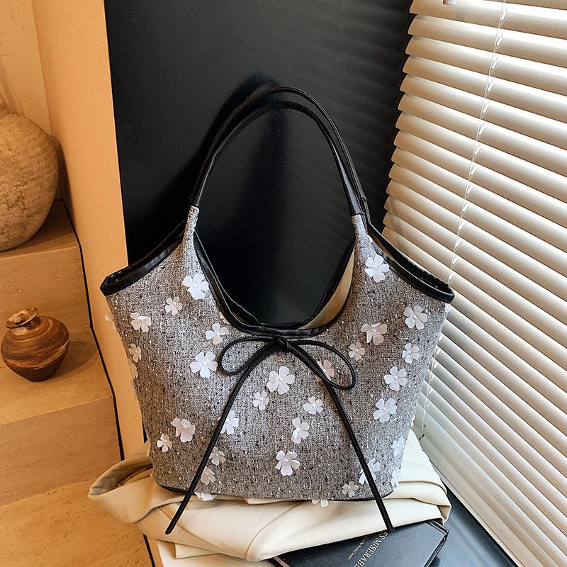 Summer fashion women's textured bucket bag women's 2025 new contrasting color splicing simple messenger bag
