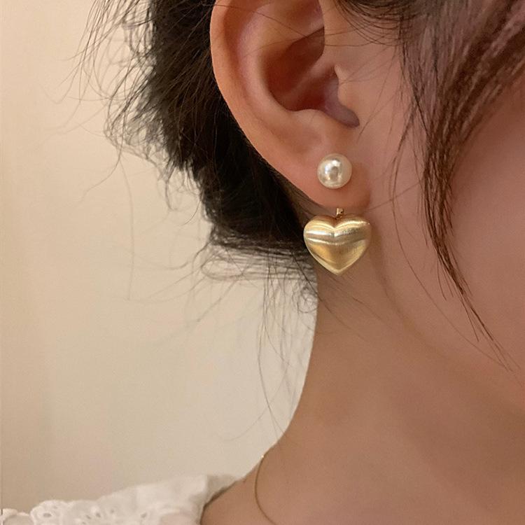 Elegant French Brushed Metal Heart & Pearl Earrings for Women