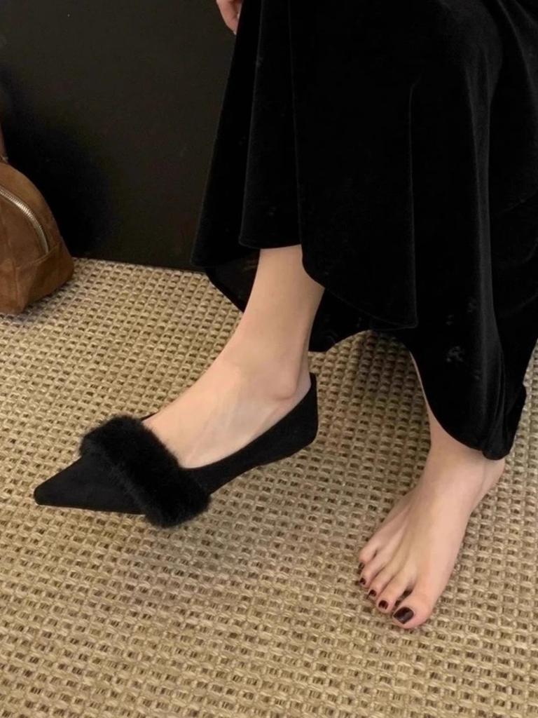 French temperament fluffy pointed head shallow mouth fluffy shoes women's autumn and winter gentle tie skirt beautiful one-pedal single shoes