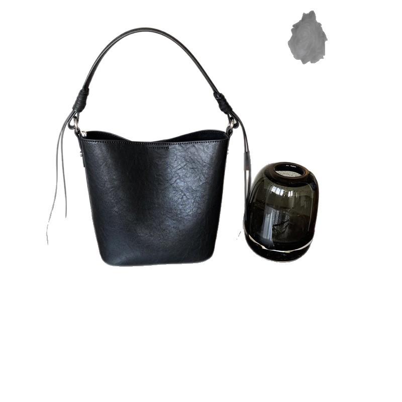 Bucket Bag, Genuine Leather, Versatile, Commuter Style, Single-shoulder Crossbody Small Bag