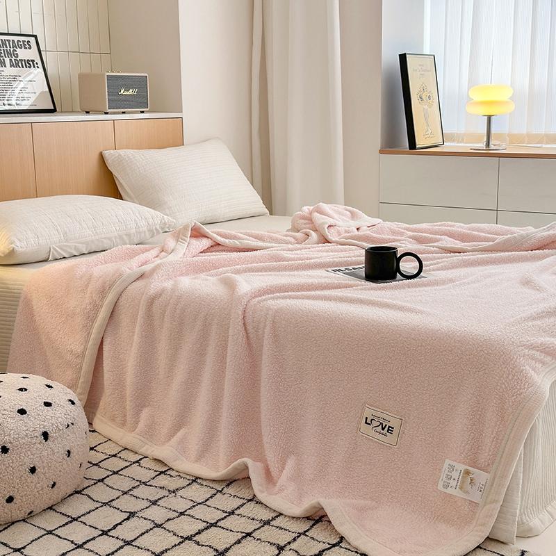 Simple Pink Solid Color Throw Blanket Luxury Warm Cozy Velvet Blanket for Home Sofa Bed All Seasons Travel Camping Blanket