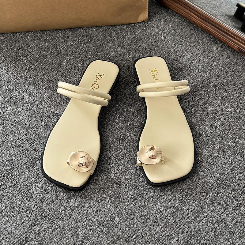 

Нішеві шльопанці з квадратним носком для жіночого вуличного взуття Нові літні моделі зі спідницями Низький каблук прохолодні шльопанці 40 жовтий