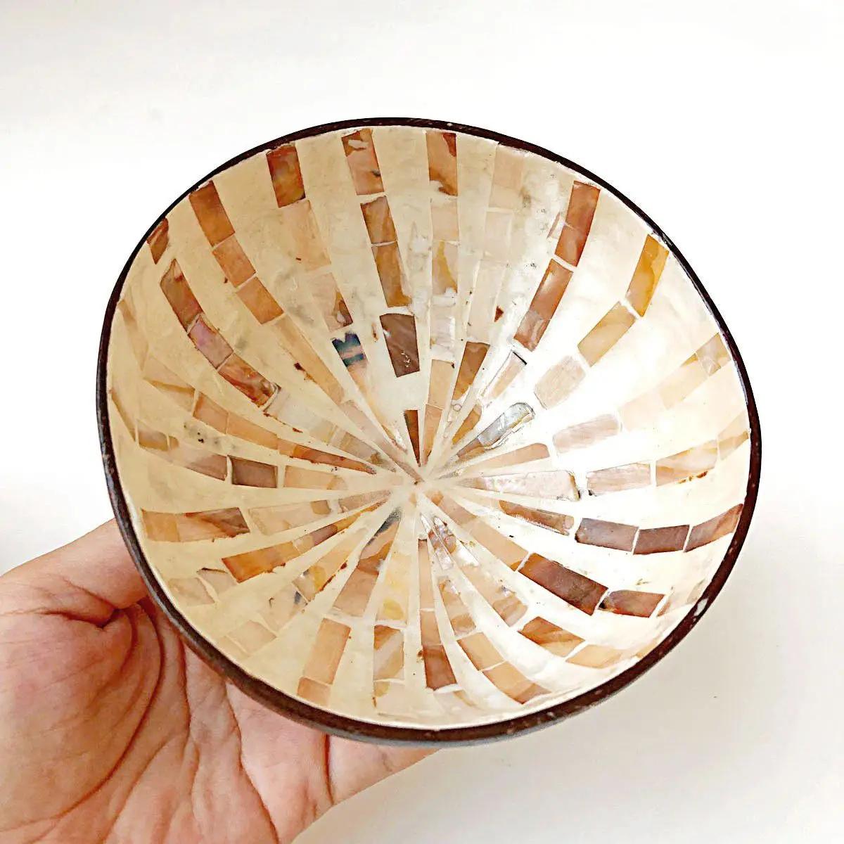 

Handmade Alien Coconut Shell Bowl Inlaid Shells Wood Bowl Storage Salad Bowl Foyer Key Storage Tray Home Decoration