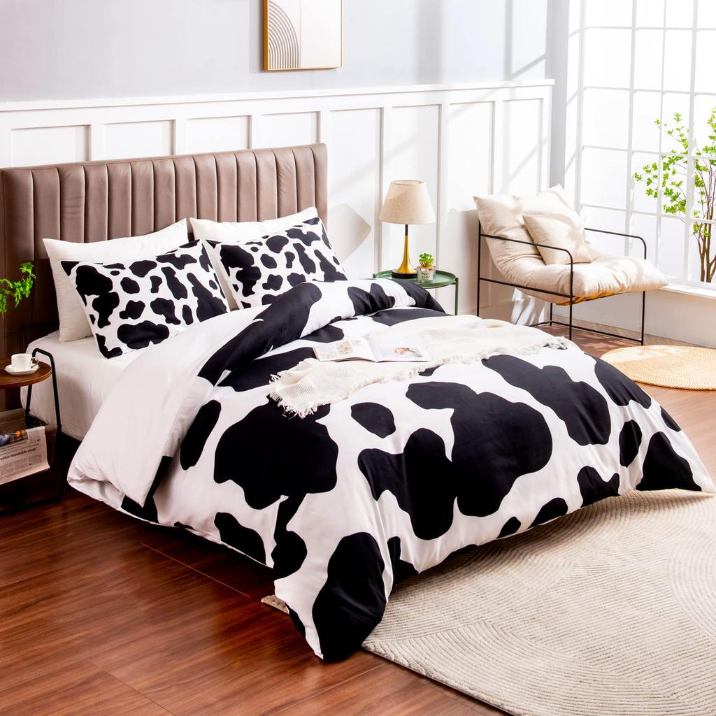 Cow Print Black And White Bedding Three-Piece Quilt Cover