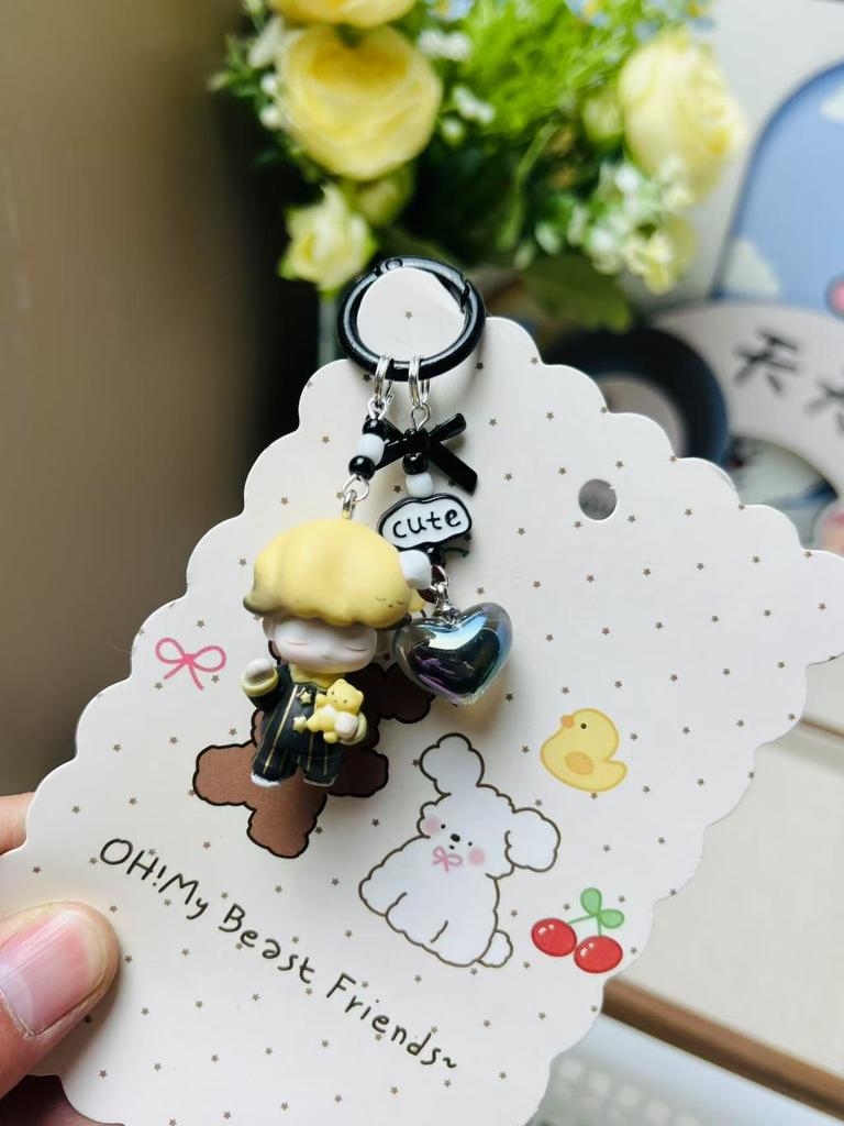 It Can Be Punched To Make A Keychain, and The Mobile Phone Chain Is Cute and Trendy To Play with.