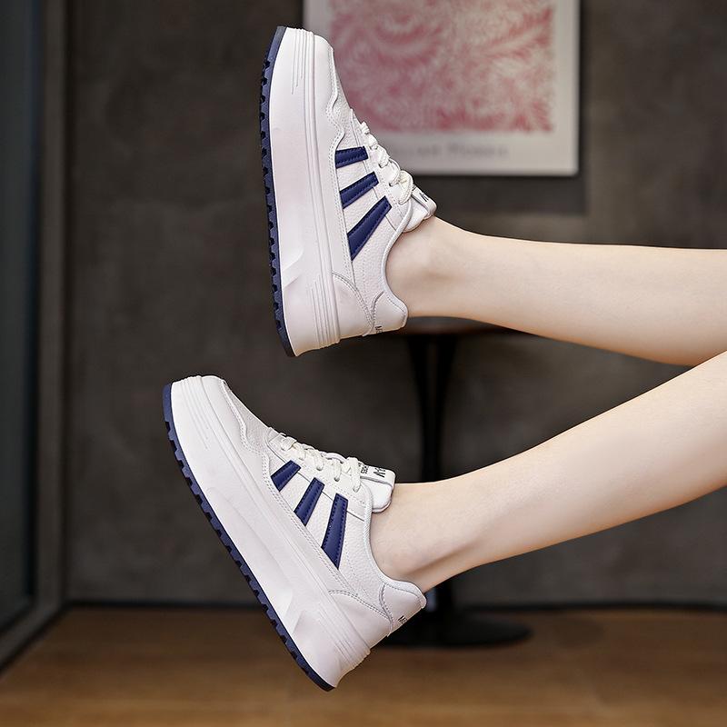 2025 little white shoes children's autumn new Korean version ins female students leisure sports versatile board shoes street shot Y6602