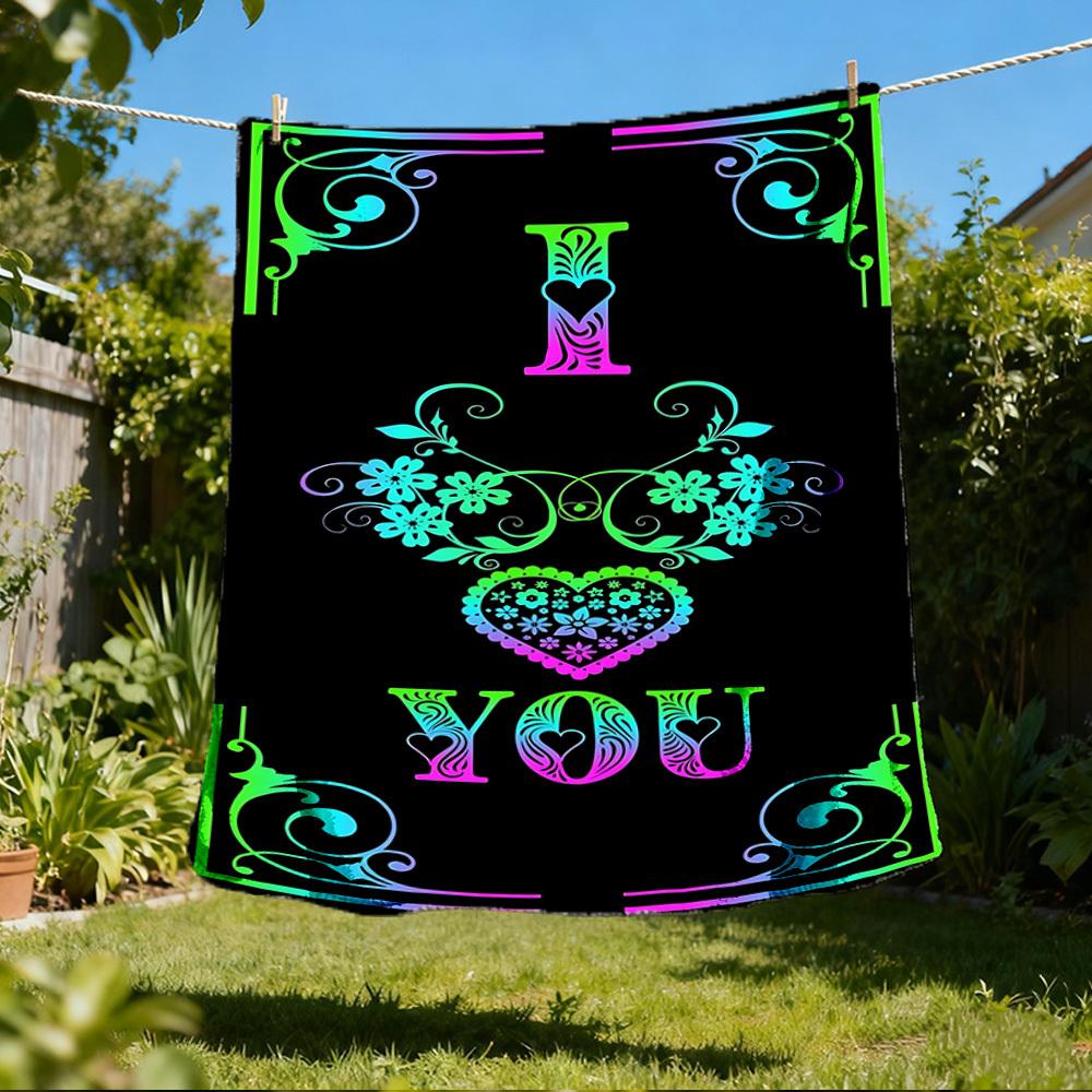 1pc Love Heart Decor Outdoor Flannel Blanket Soft All Season Polyester Throw , Perfect for Picnics & Travel , Picnic Accessory