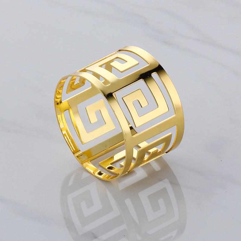 Elegant Metal Napkin Ring for Table Setting Décor