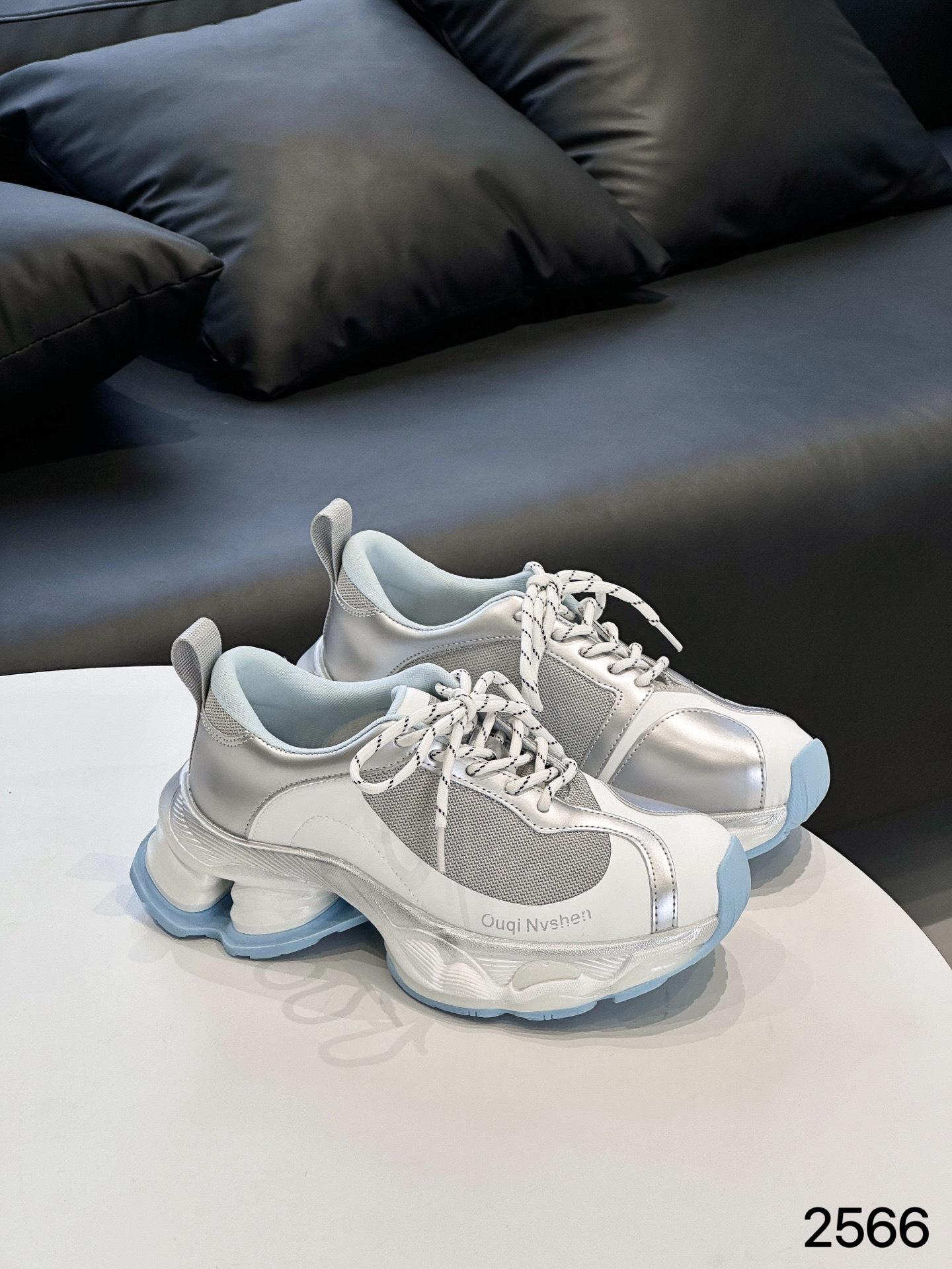 

Сетчатые кроссовки-папа женские 2025 весна и лето новые универсальные для маленького человека увеличение роста повседневные дышащие легкие спортивные туфли 40 синий