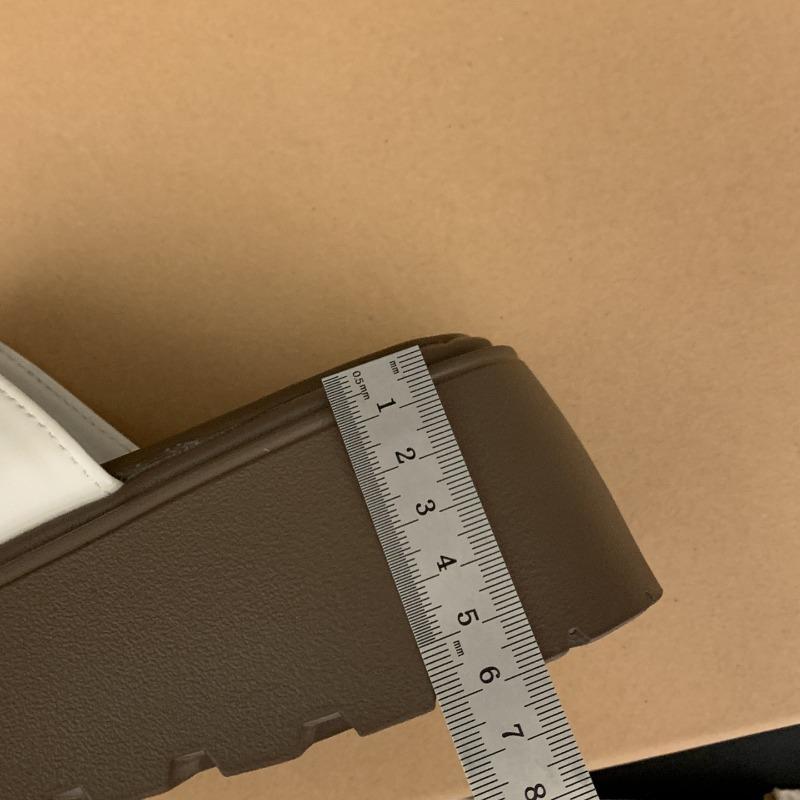 Thick bottom cover toe cool slippers women wear summer new simple fashion versatile casual beach cool slippers women