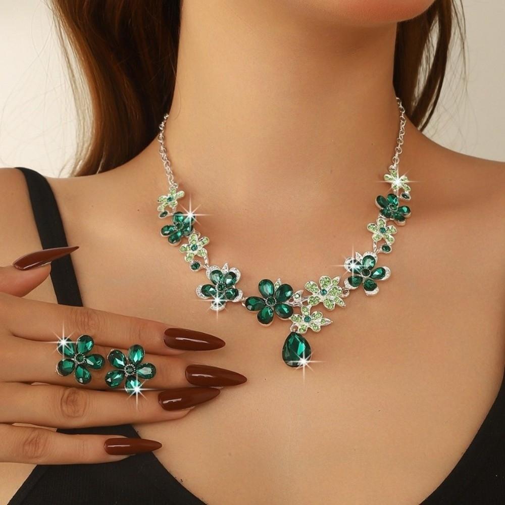 Exquisite Flower Pendant Necklace Genteel Temperament Women Jewelry Set Dating