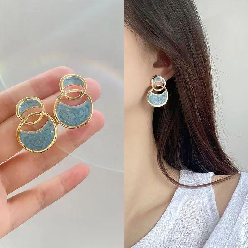 New women's summer sea blue travel earrings paired with high-end light luxury French design earring