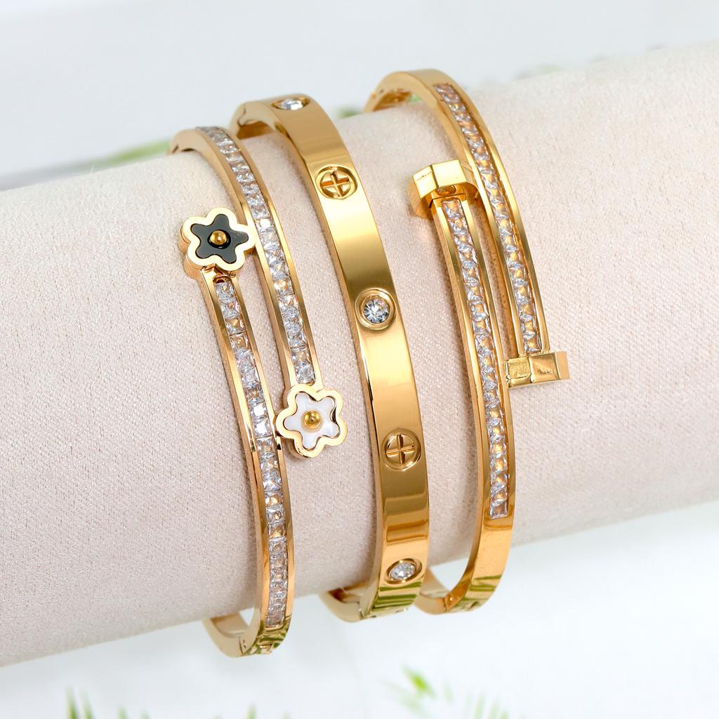 3Pcs/Sets Stainless Steel Clover Flower Cross Nail Bracelet for Women Leisure Wedding Jewelry Party Holiday Valentine's Day Gift