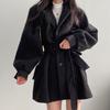 Cappotto da abito retrò retrò di inizio autunno, ampia fascia larga in vita, manica a lanterna sottile, piccolo cappotto in tweed da donna