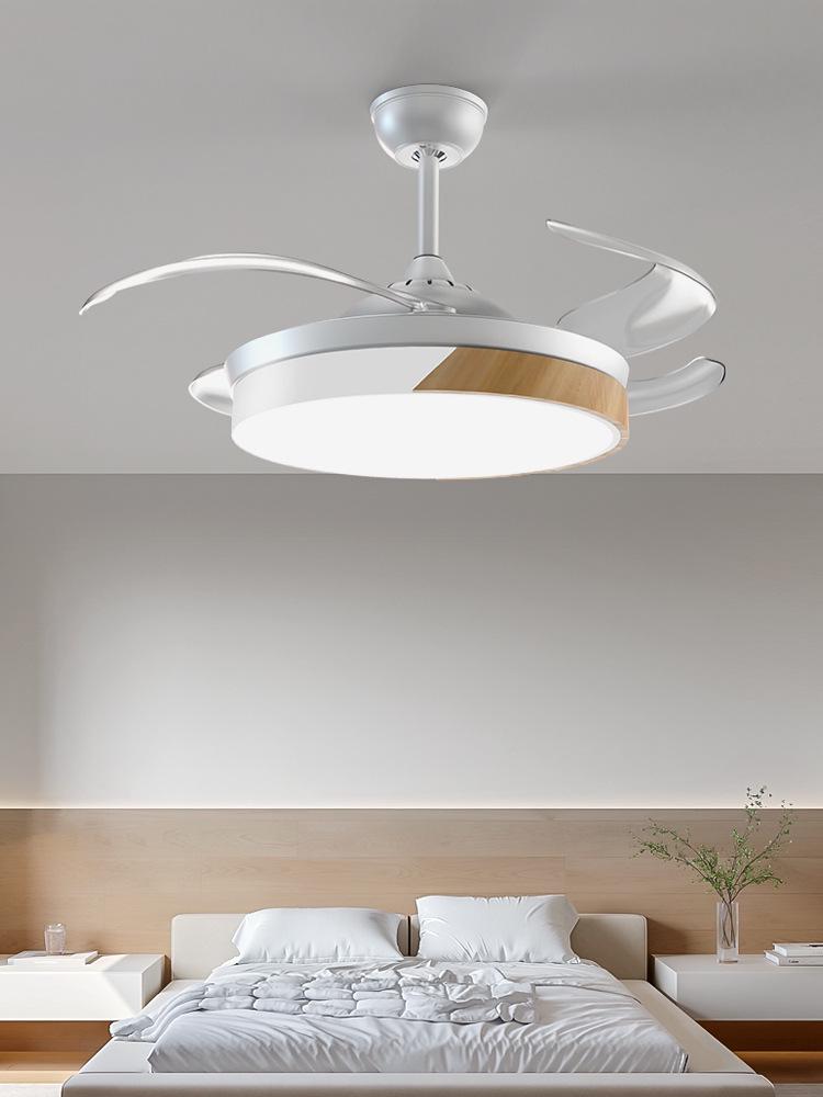 Modern Smart Ceiling Fan Light with Voice Control for Dining and Living Rooms