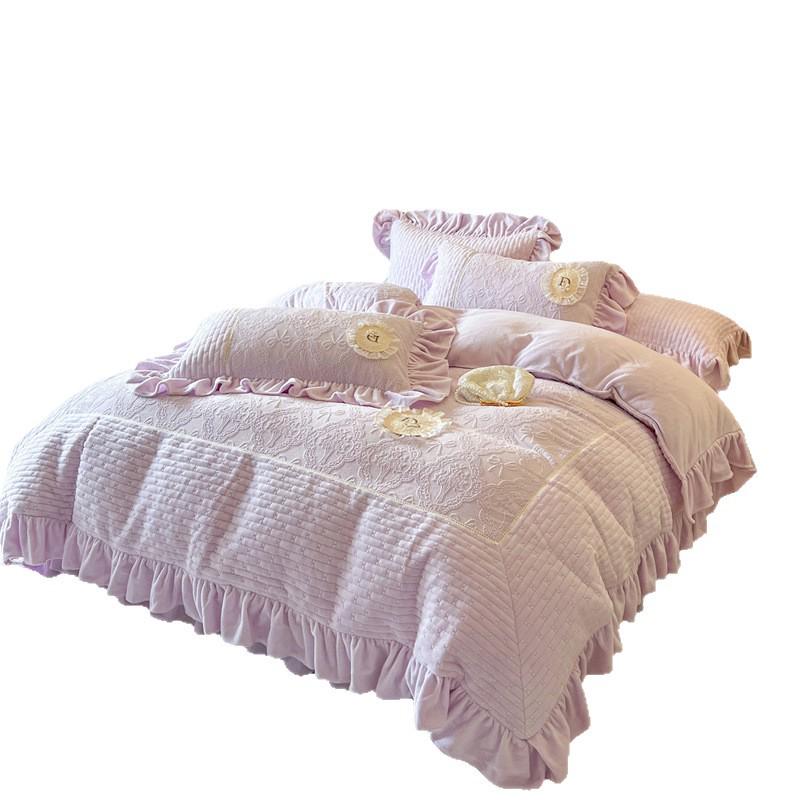 Geschnitztes Milchsamt 4-teiliges gemütliches Tagesdeckenset: Doppelseitige Fleecedecke, dicker gesteppter Bettrüsche für Herbst & Winter