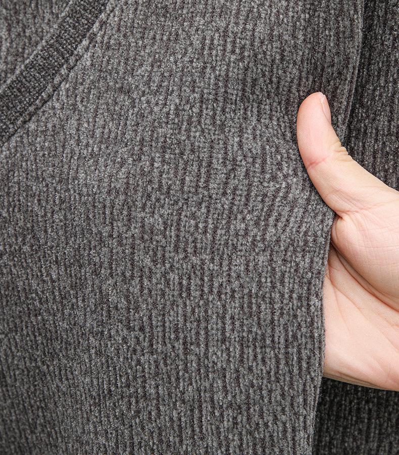 Men's Thick Fleece-Lined Knitwear: Two-Piece Look, Autumn/Winter Style for Middle-Aged & Young Casual Wear.