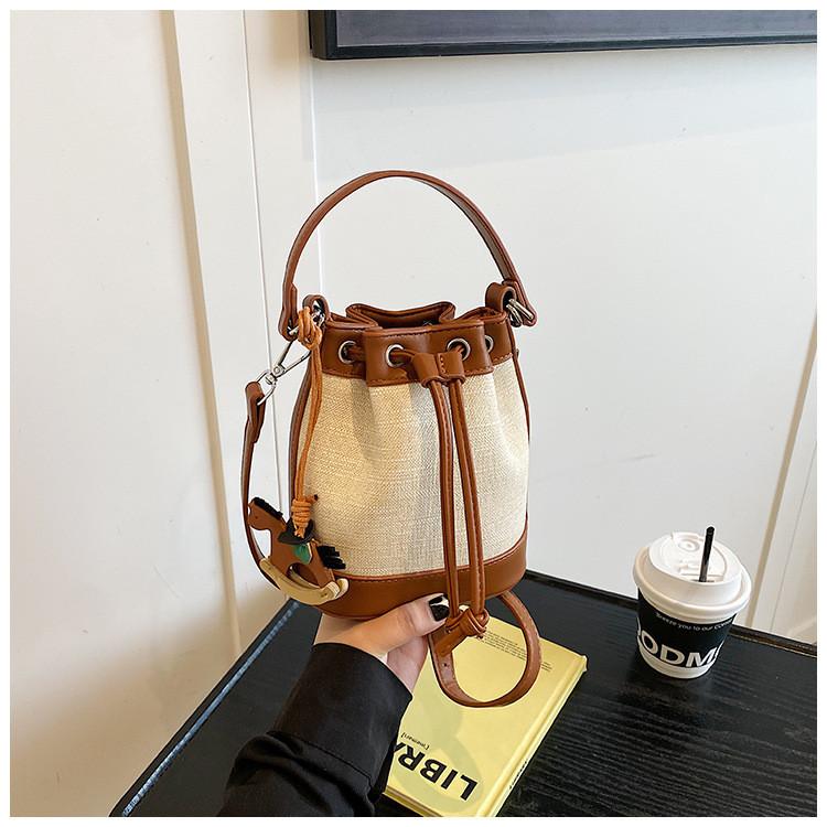 IELGY Ladies Bucket Bag Fashionable All-Match Cross-Body Can Be Carried In Hand