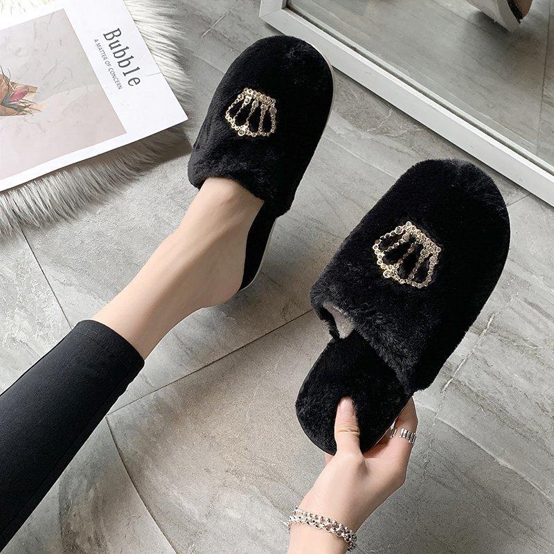 Women's Diamond-encrusted Decorative Indoor Fur Slippers  Winter Fashion Plus Size Warm Special Light Baotou Slippers