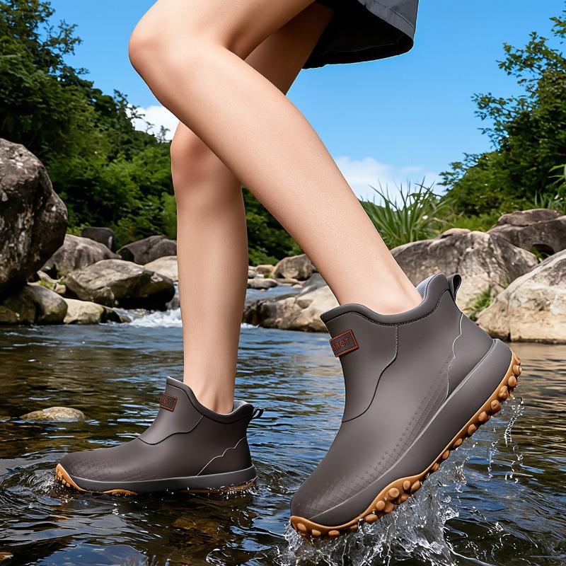 Short rain shoes couple men and women waterproof shoes non-slip rain boots wear-resistant students hiking cycling water boots outdoor wear warm