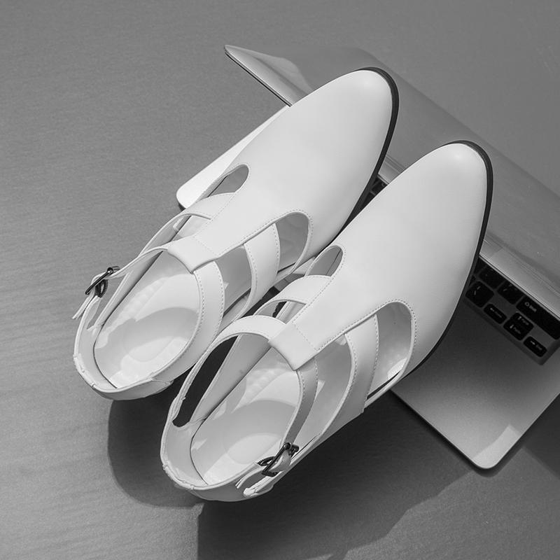 Fashion New Arrival Casual Leather Men Sandals Fashion Summer Beach Shoes Hollow Out Non-slip Roma Shoes Versatile Man Sandalias Sandaly