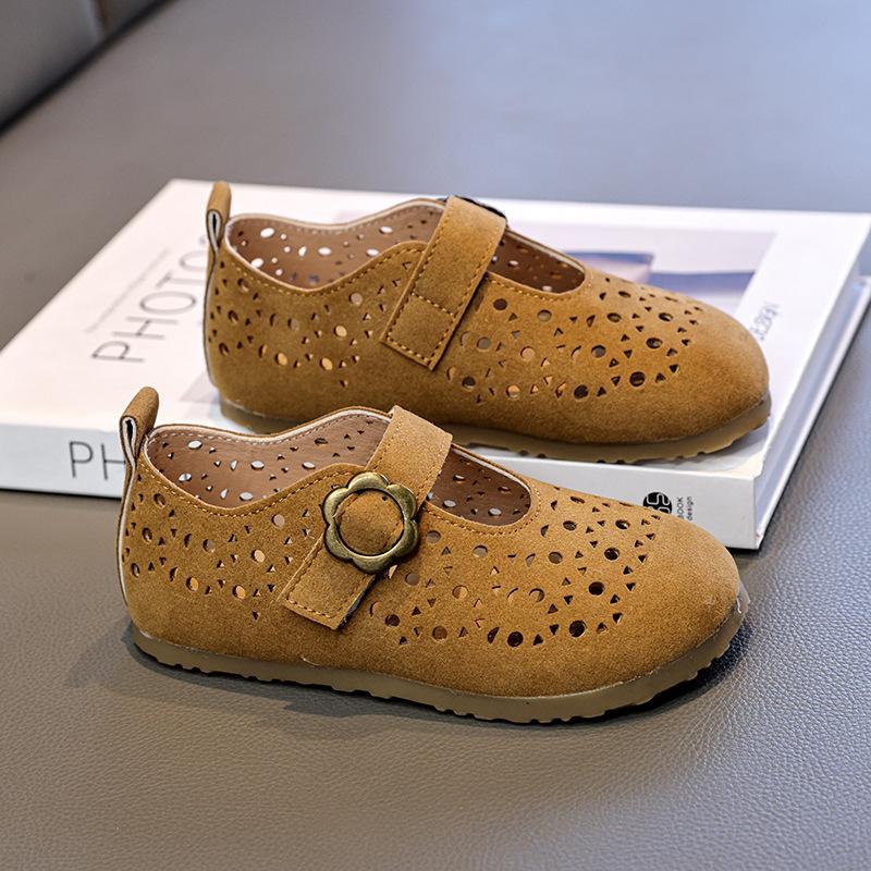 Kids Camel Color Hollow-Out Flower Buckle Mary Jane Flat Shoes 23 коричневый