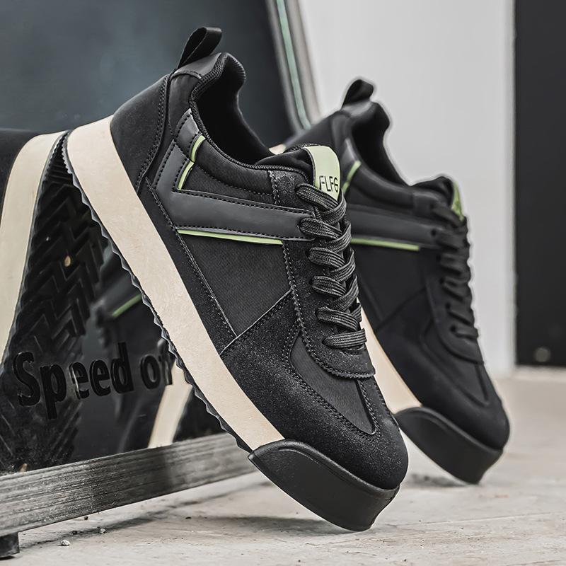 Men Spring 2025 New Trendy Versatile Sports and Leisure Board Shoes Men Non Slip Thick Soled Black Sneakers Comfort Casual Shoes