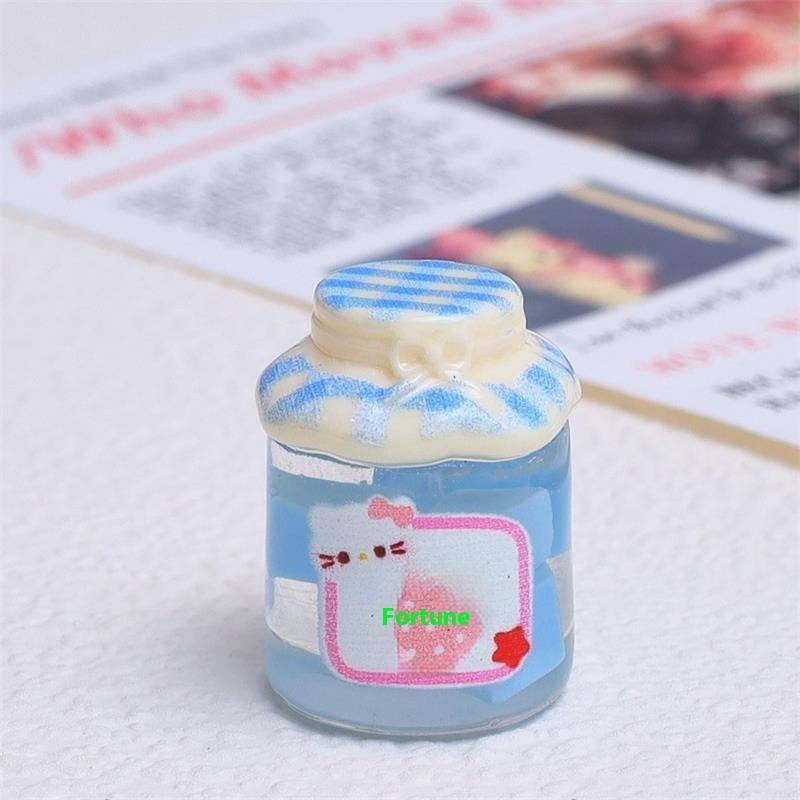 4 stk Dukkehus Miniatyrer Hello Kitty Jordbærsyltetøyglass Lysende Modell Kt Mikrolandskap Ornamenter Dekor Leke Late som Leke DIY