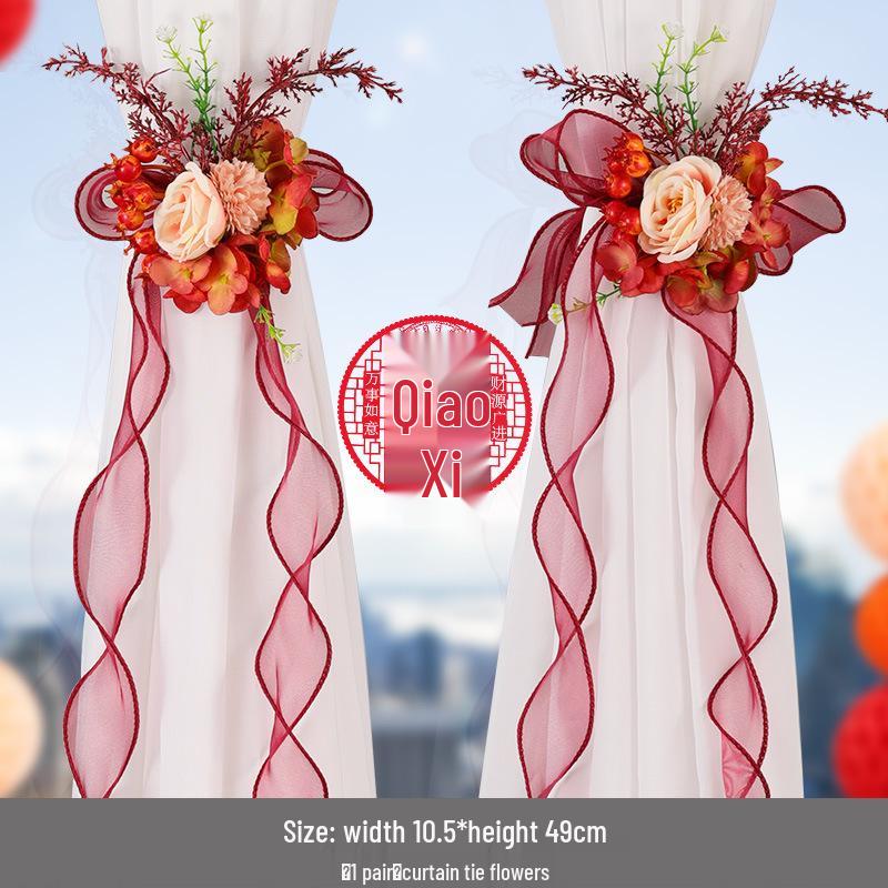Шторы-подвязки и цветочные украшения для новоселья, гостиной
