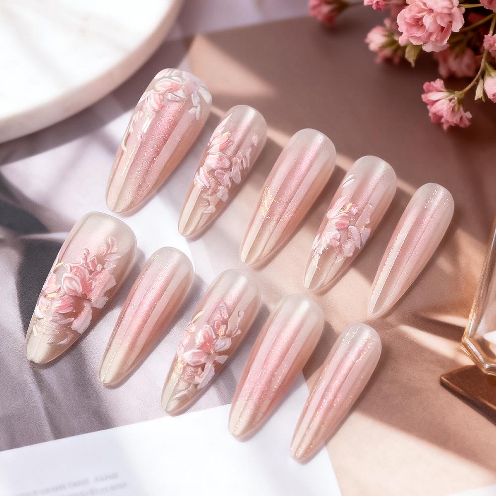 Sweet Pink Flower Embossed Cat Eye Short Almond Wearable Nails - 30 Detachable Pieces