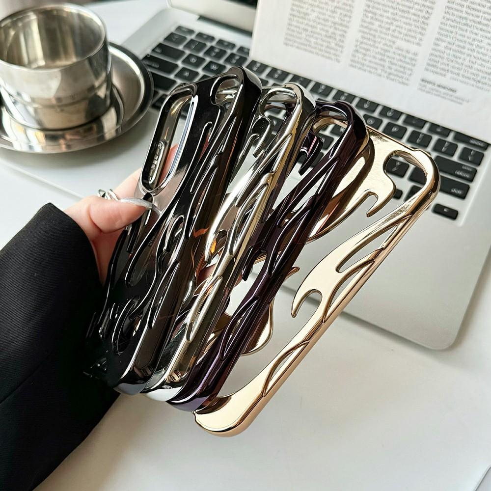 Für Samsung Galaxy S25+ Hülle Hohles Flammen-Design Galvanisierte TPU Handyhülle
