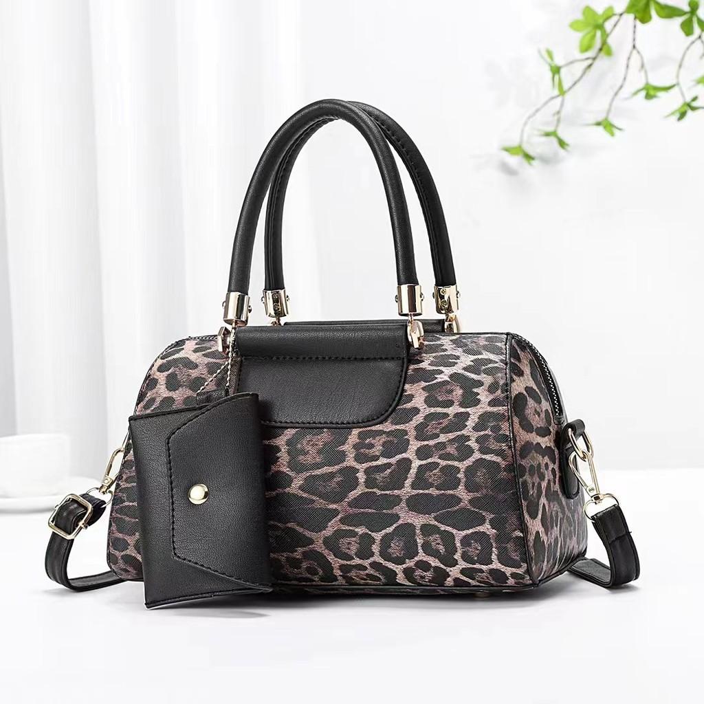 Trendy Bucket Shape Commuter Handbag For Daily Use With Chain And Lock Features чёрный