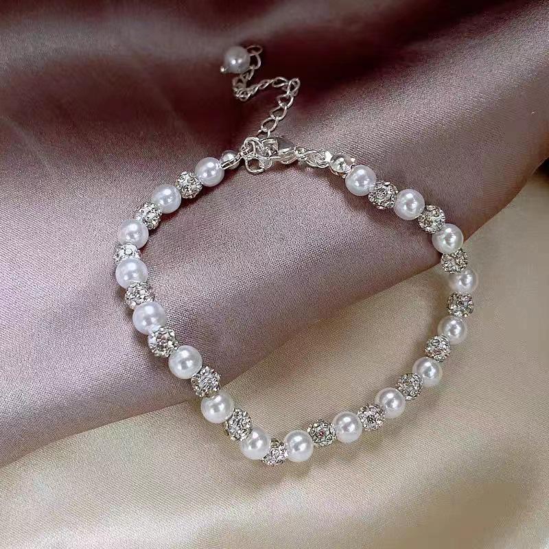 BR-9s Shimmering Galaxy Pearl Bracelet - Exquisite Women's Light Luxury Bangle