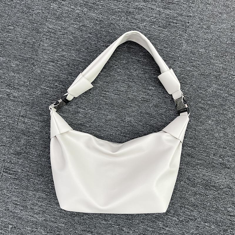 

Korean minimalist soft leather men s dumpling bag, versatile men s handbag, shoulder bag, crossbody bag, solid color commuter la