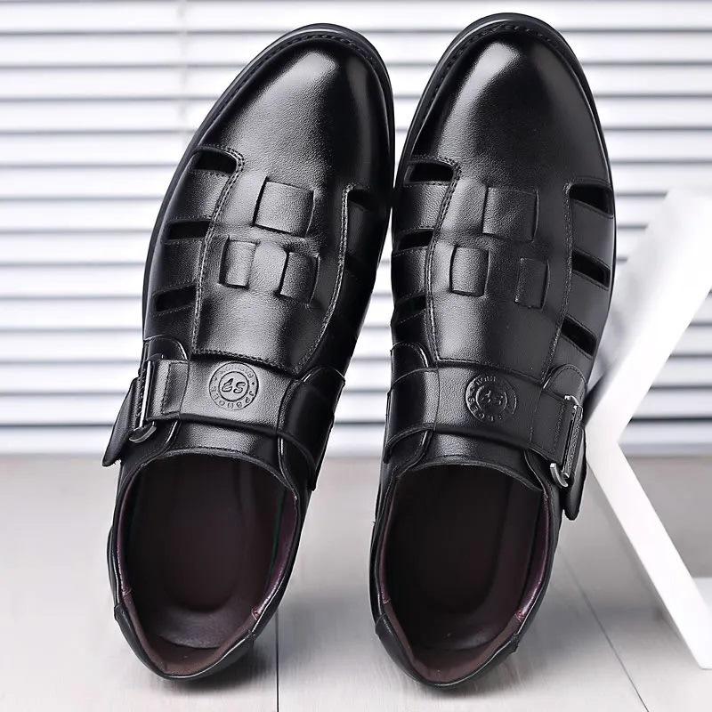 2025 Summer New Men's Hollow Hole Shoes Sandals Leather Sandals Soft Leather Bag Head Thick Sole Large Size 47 Dad Shoes