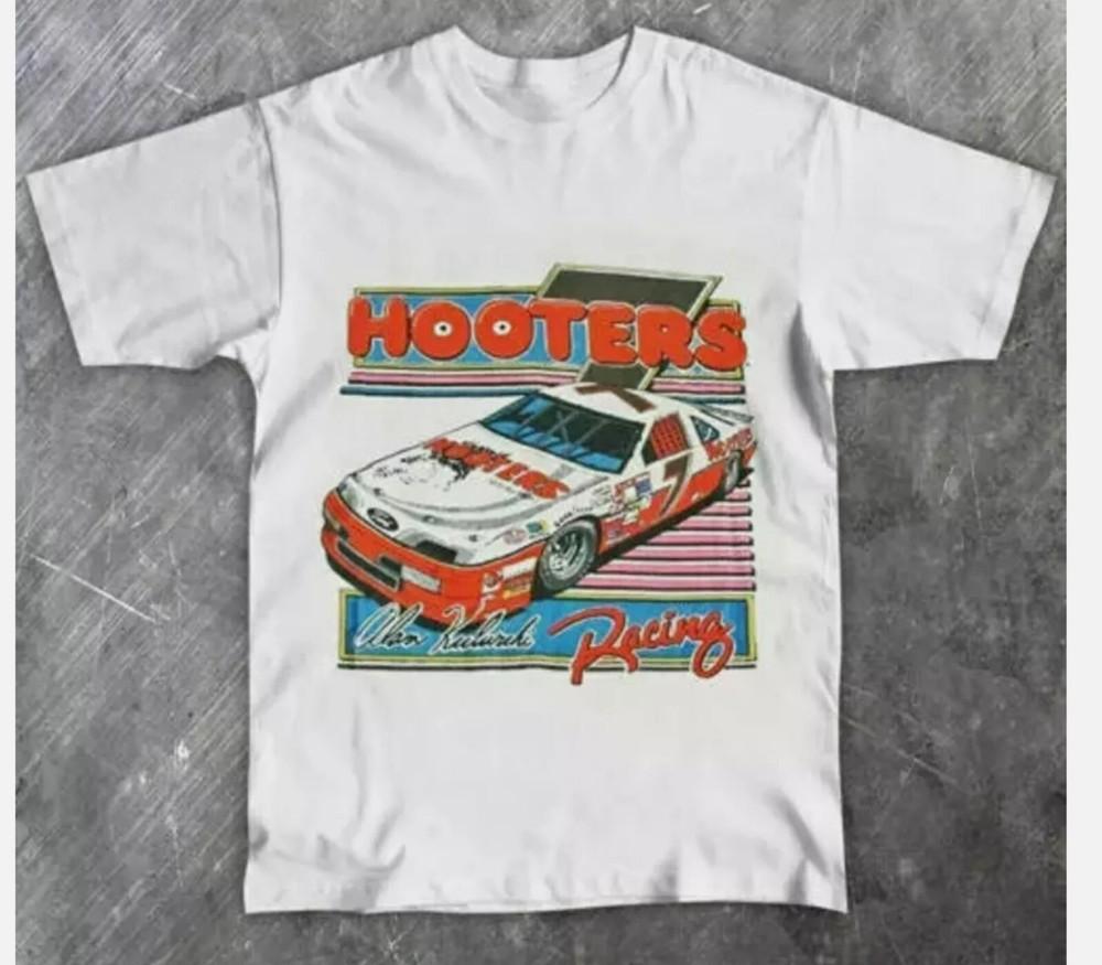 Vintage Alan Kulwicki NASCAR Hooters Racing Tee T-Shirt Size
