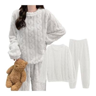 Odzież domowa i do spania – Piżamy i komplety do snu