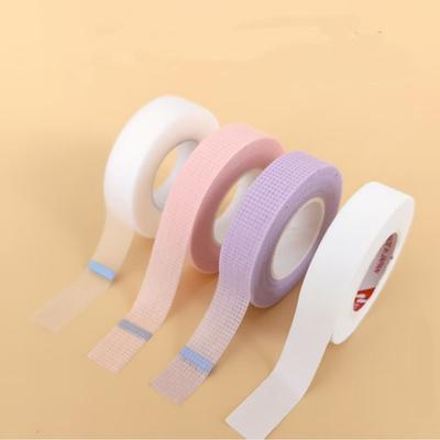 Fita Respirável para Extensão de Cílios – Tiras Adesivas Suaves para Isolamento de Cílios Inferiores, Fina e Fácil de Remover, Ferramenta Auxiliar de Maquiagem