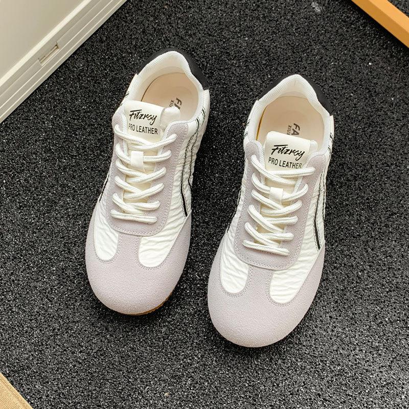 

Ретро шнуровка повседневная спортивная обувь женская весна новая универсальная на плоской подошве Dexun обувь Форрест Гамп сочетание цветов 40