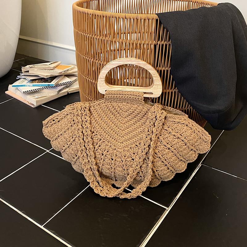 2026 Neue Retro Fächerförmige Häkel-Gewebte Achseltasche für Damen Ins-Stil Strandurlaub Vielseitig Holzgriff Umhängetasche