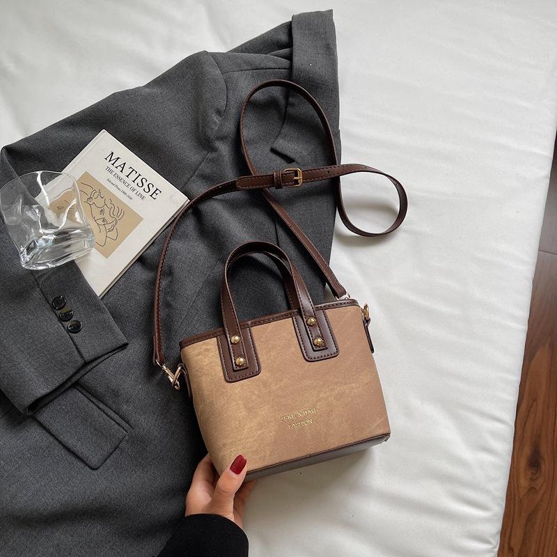 Super Fire Small Bag Women's Autumn and Winter Versatile 2025 New Shoulder Messenger Bag Popular This Year Portable Bucket Bag