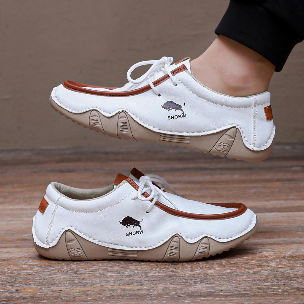 New Fashion Handmade Leather Casual Men Shoes Design Sneakers Man Loafers Breathable Low Top Flat Shoes Driving Plus Size