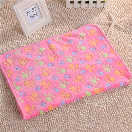 3 Sizes Cute Warm Pet Bed Mat Cover Towel Handcrafted Cat Dog Fleece Soft Blanket for Small Medium Large Dogs Puppy Pet Supplies