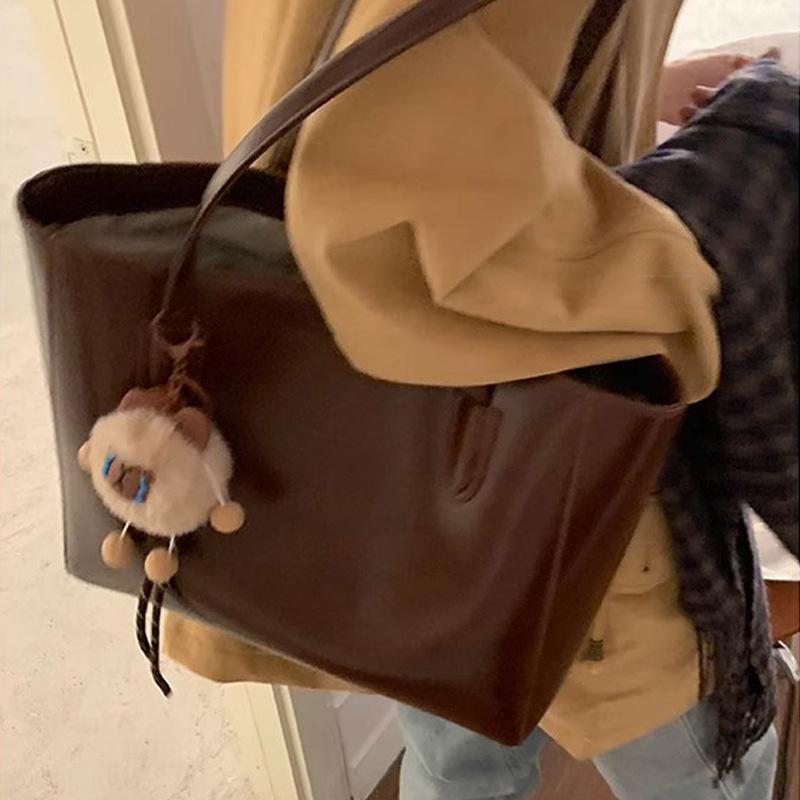 Tote Bag New Large Capacity Fashionable Women's Bag Retro Commuting Bag Shoulder Bag