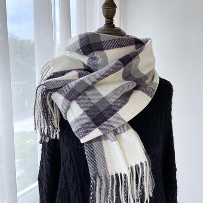 Écharpe à carreaux pour femme Automne et Hiver Nouvelle version coréenne Imitation cachemire Moyenne et longue Écharpe chaude Châle frangé européen et américain
