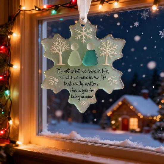 Snowflake-Shaped Sea Glass Friendship Decor Handmade Sea Glass Art Christmas Ornament Coastal Friendship Keepsake